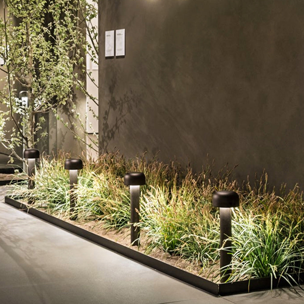 Orr Mushroom-Shaped Outdoor Path Light – Modern Metal Design