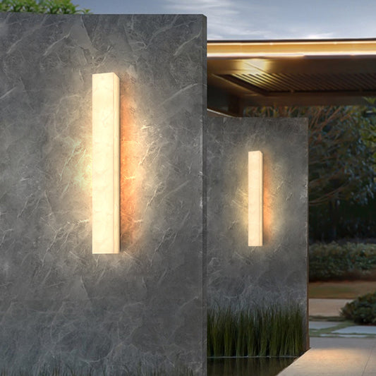 Edge Minimalist White Outdoor Wall Lamp – IP65 Weatherproof