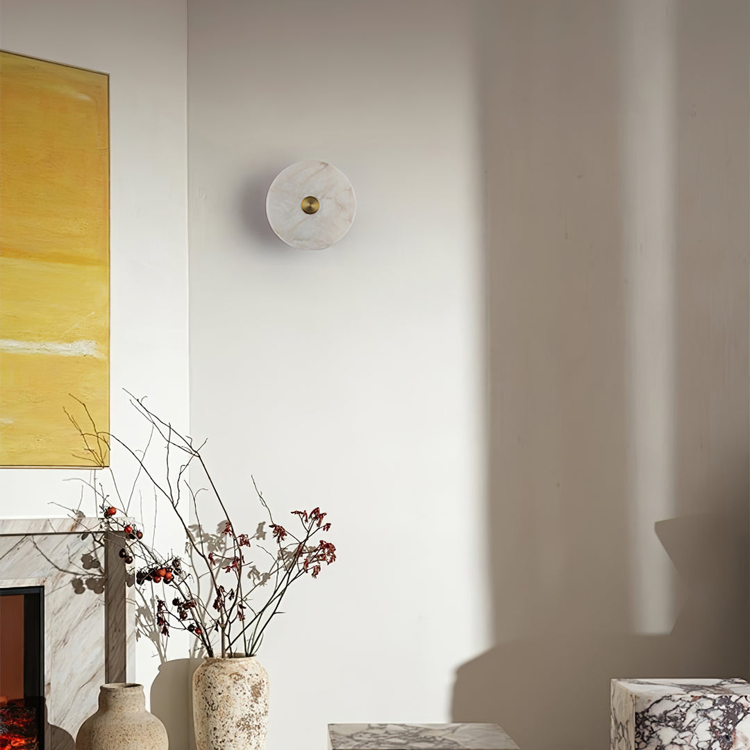 Jade Alabaster Wall Light – Metal Minimalist Sconce for Bedroom