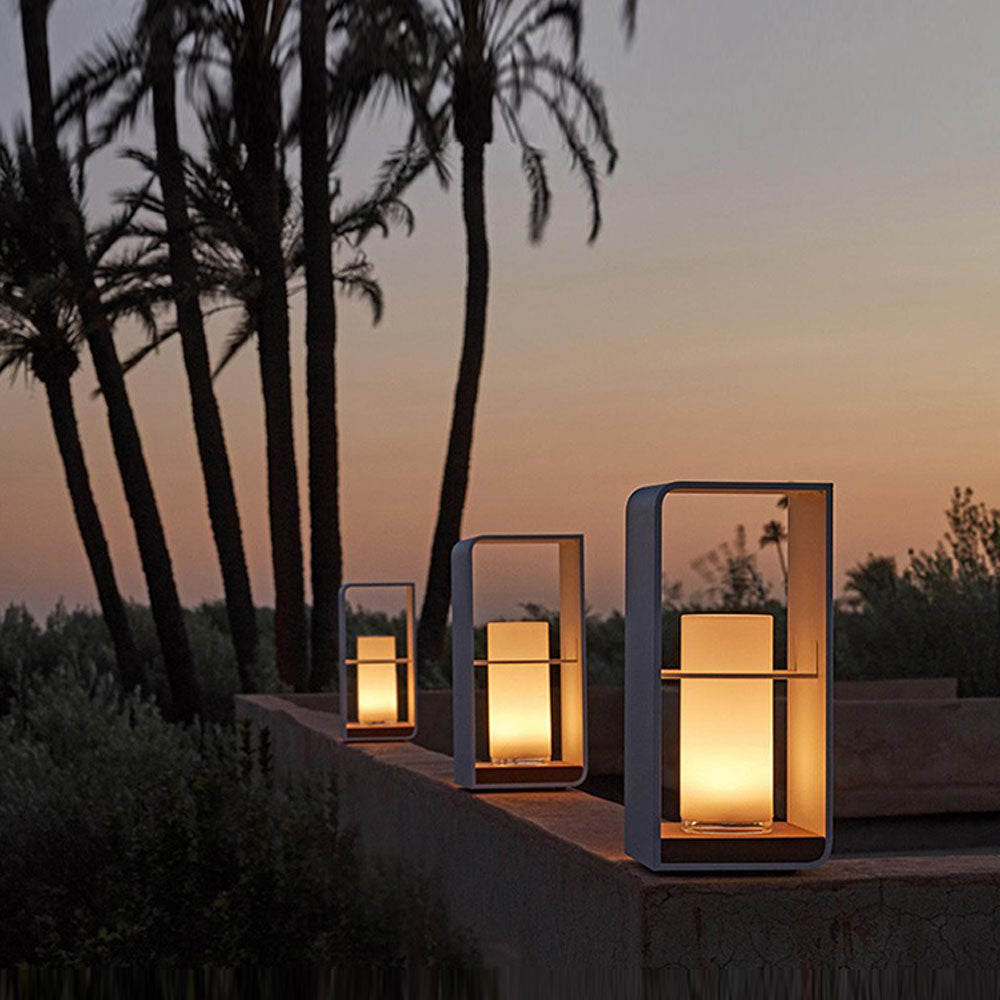 Orr Solar-Powered Outdoor Floor Lamp – Minimalist Cuboid Design