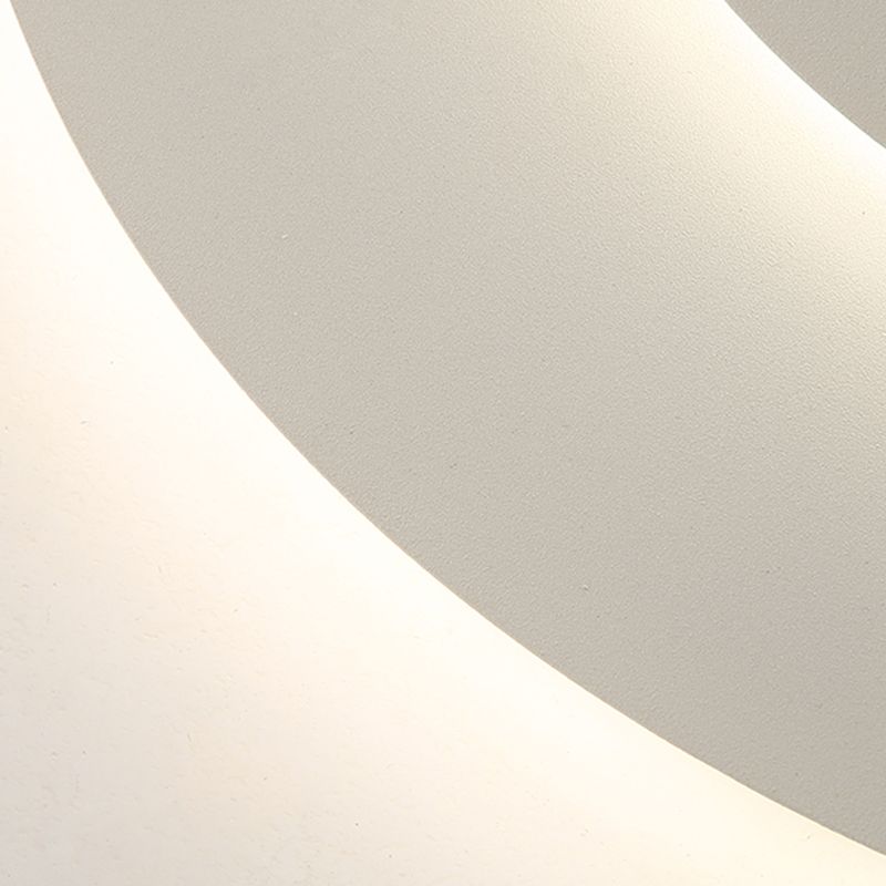 Quinn Geometric Flush Mount Ceiling Light – White, 19.7"