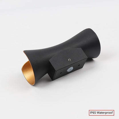 IP65 Outdoor Curved LED Wall Light – 6-10W Metal & Acrylic Finish