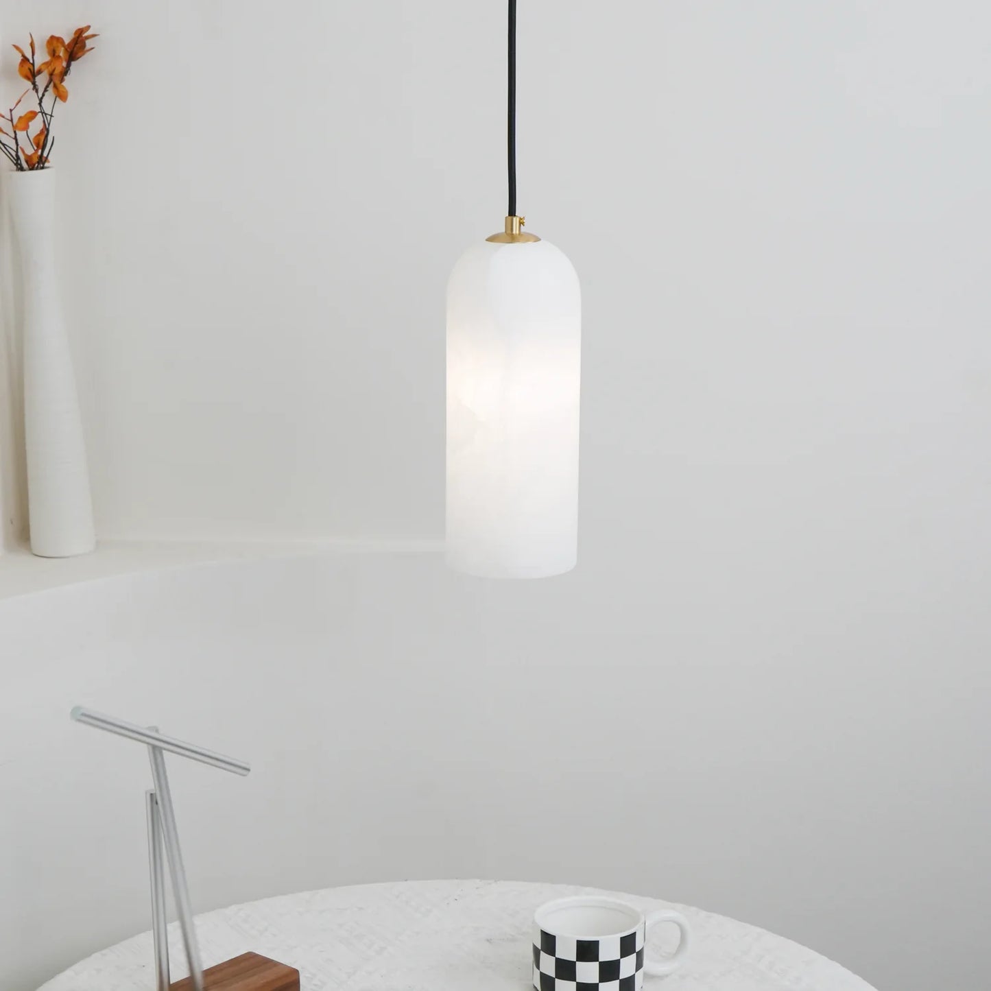 Jade Minimalist Metal & Alabaster Pendant Light – Brass Finish