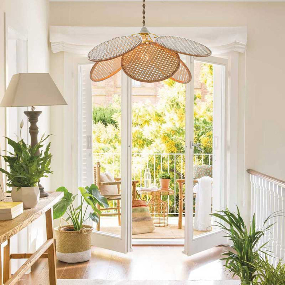Ritta Rattan Willow Weave Pendant Light – French-Country Style, S/L