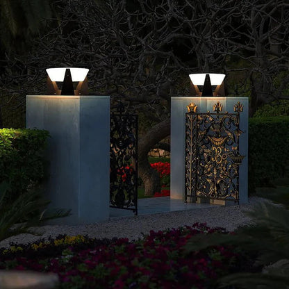 Solar Outdoor Lamp – Modern Standalone Lighting