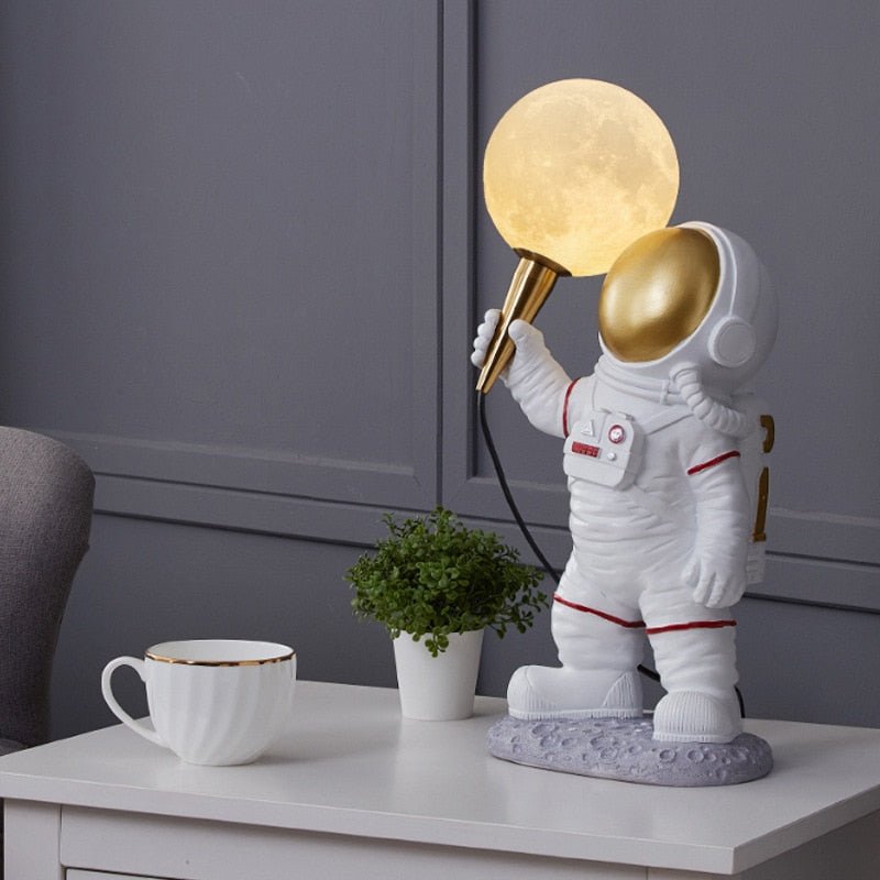 Astronaut Decorative Lamp